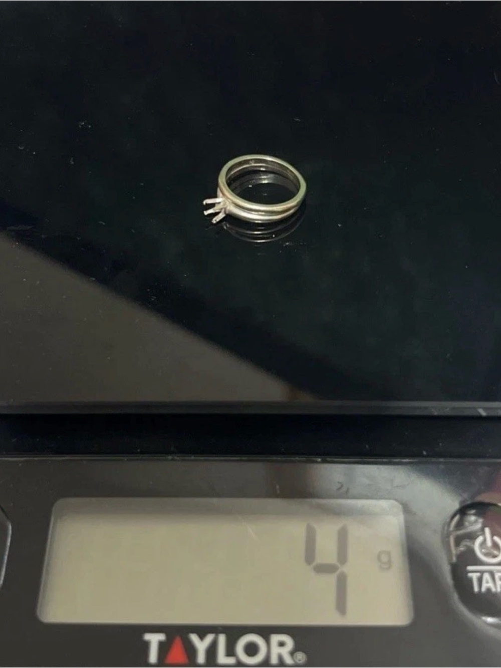 Vintage 14kt White Gold Ladies Band 4 Grams Ring Sz 6. Wear Or Scrap